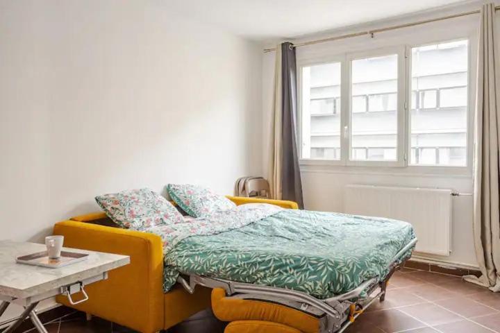 Superbe Studio Gambetta Parijs